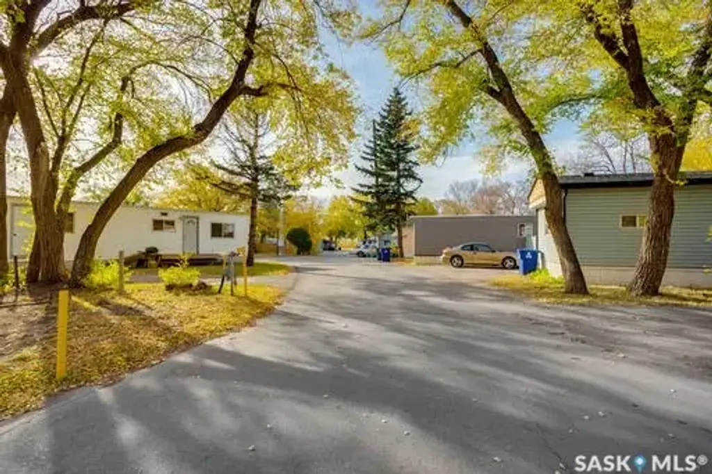 1524 Rayner Avenue, Saskatoon