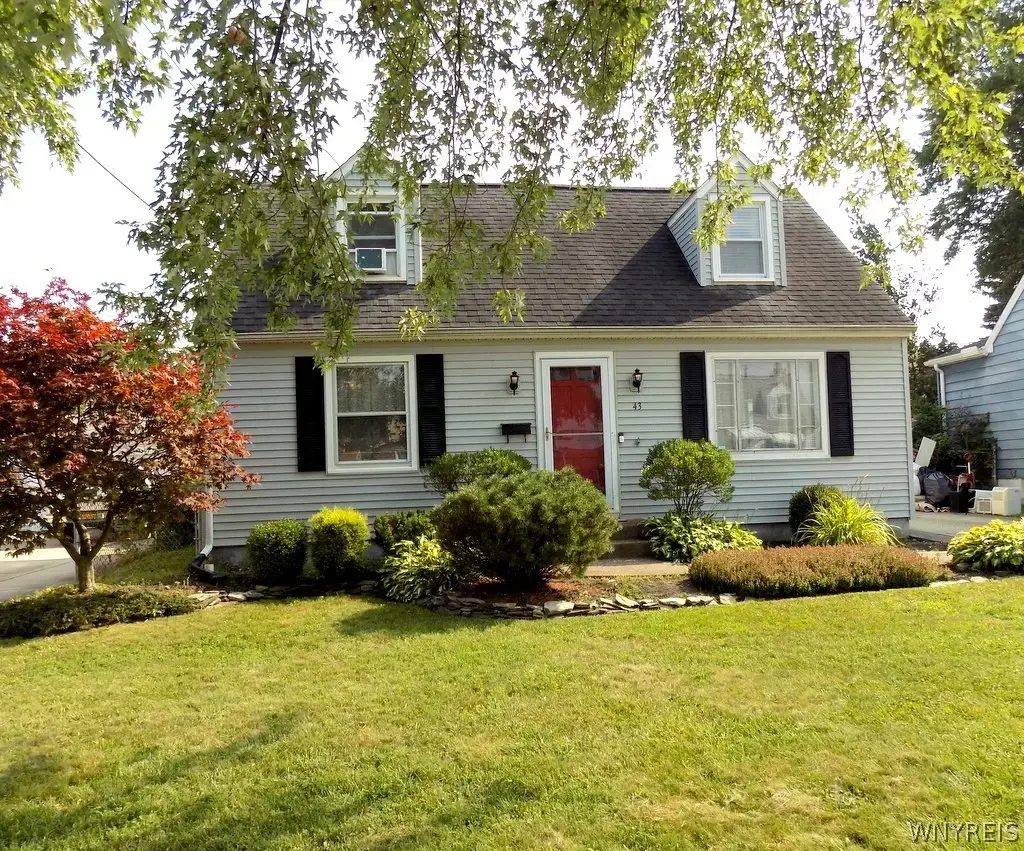 43 Freda Avenue, Cheektowaga