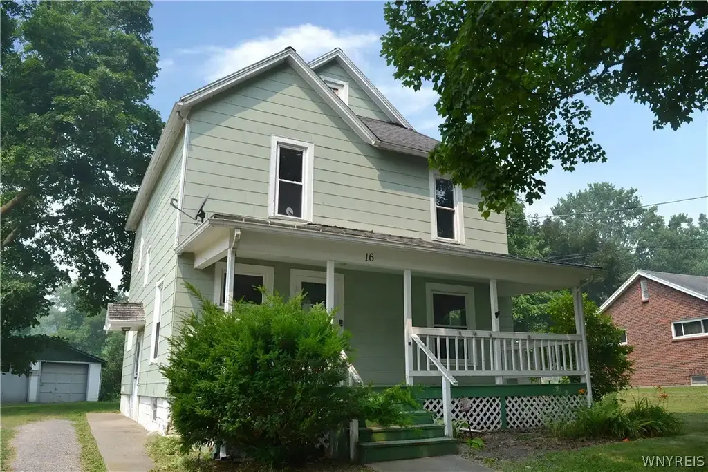 16 Prospect Street, Pembroke