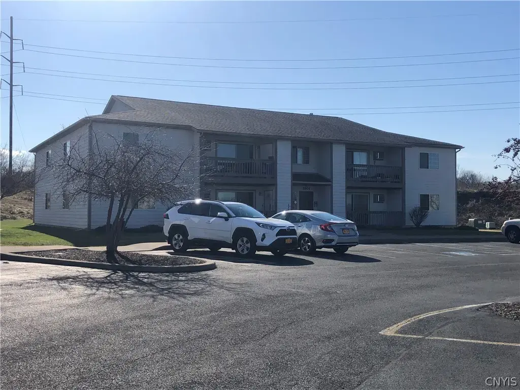 5816 Stonegate Heights Drive # 8, Onondaga