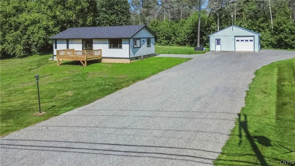 44611 County Route 100a, Alexandria