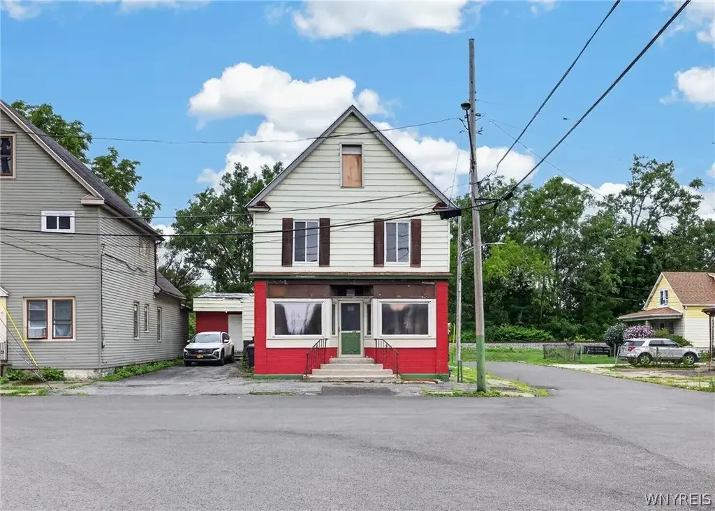1 Warsaw Street, Lackawanna