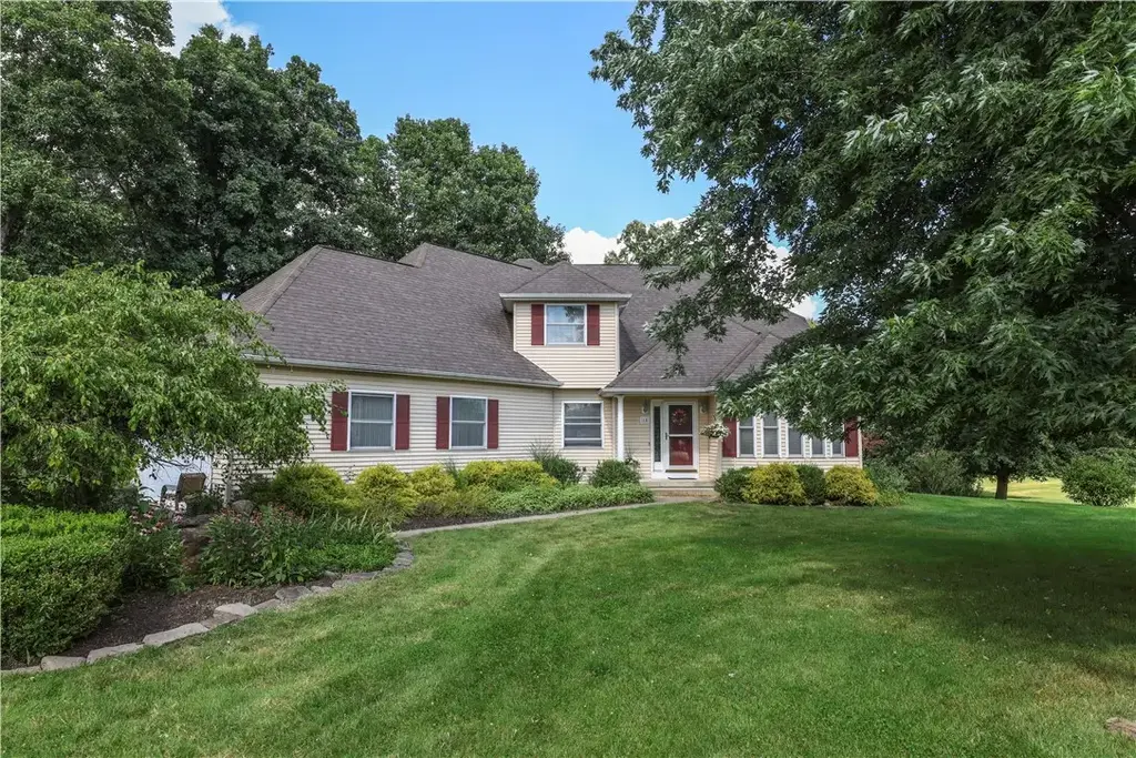 18 Turnberry Road, Horseheads