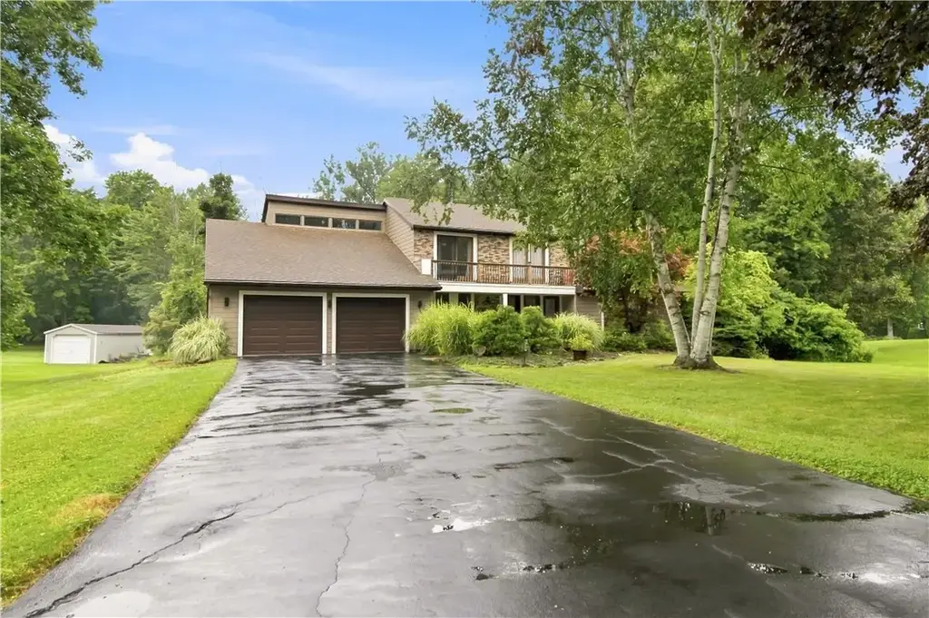 135 Ridgeway Estates, Greece