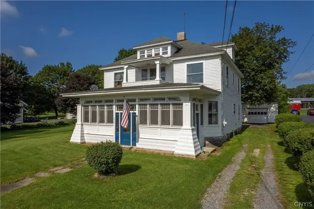 2643 Rt 12b, Marshall