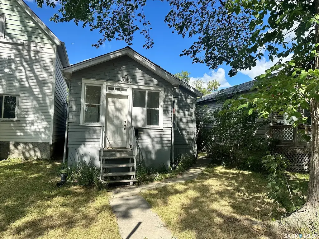 1420 Wascana Street, Regina