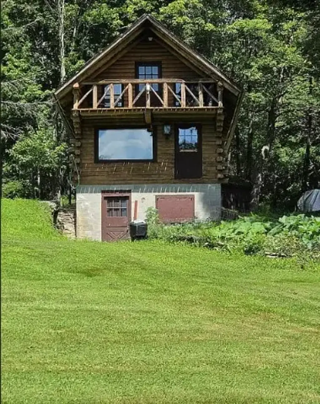 781 County Highway 52, Middlefield