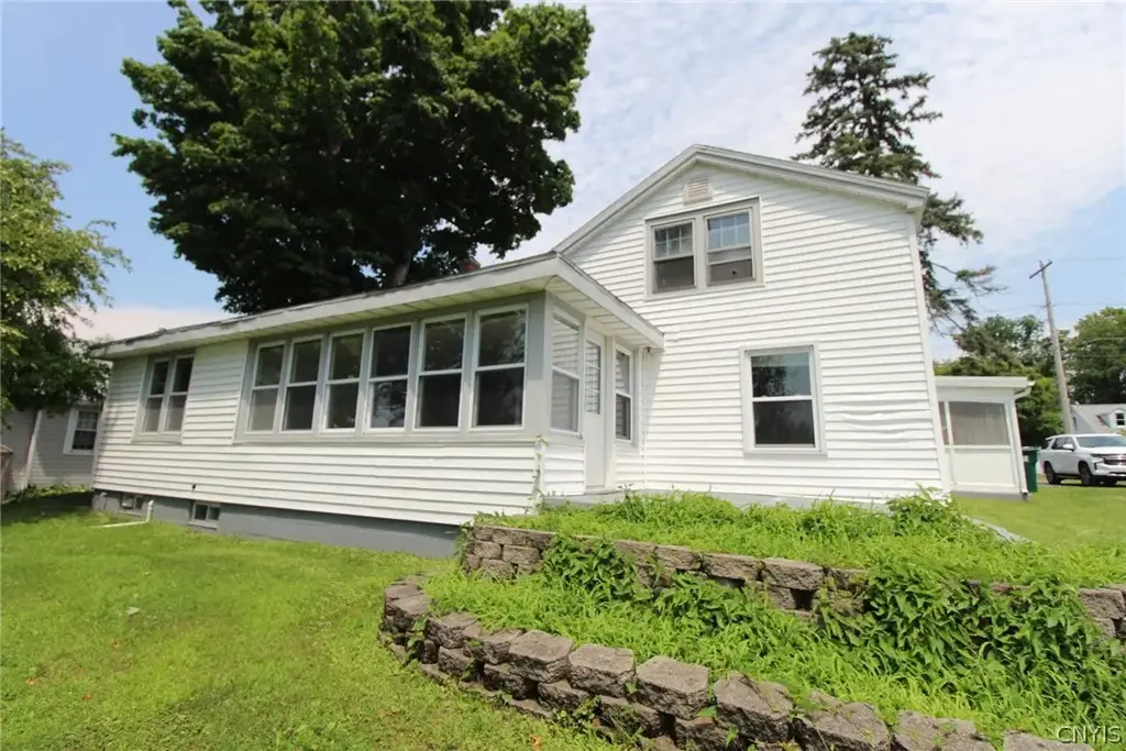 850 County Route 37, Hastings