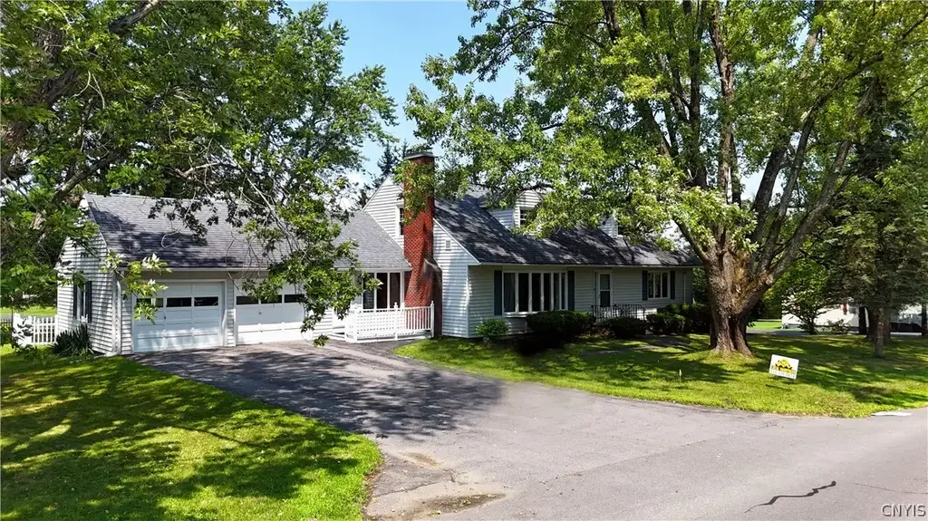 5321 Wilcox Road, Whitestown