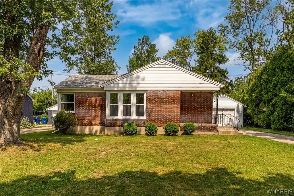 41 Jasper Drive, Amherst