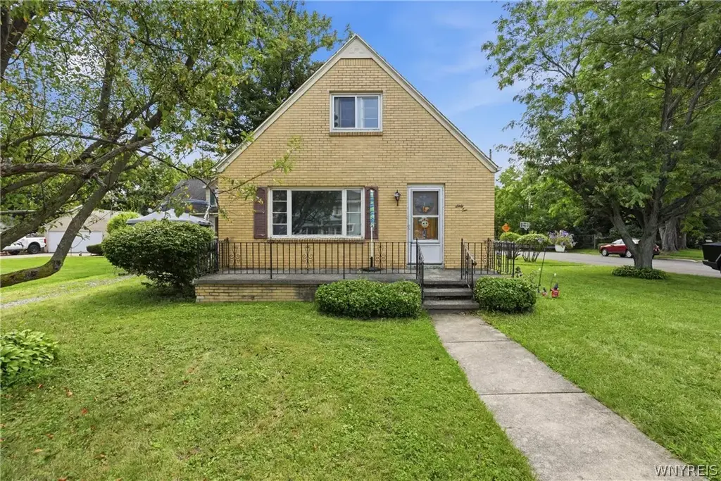 62 Maple Avenue, Hamburg