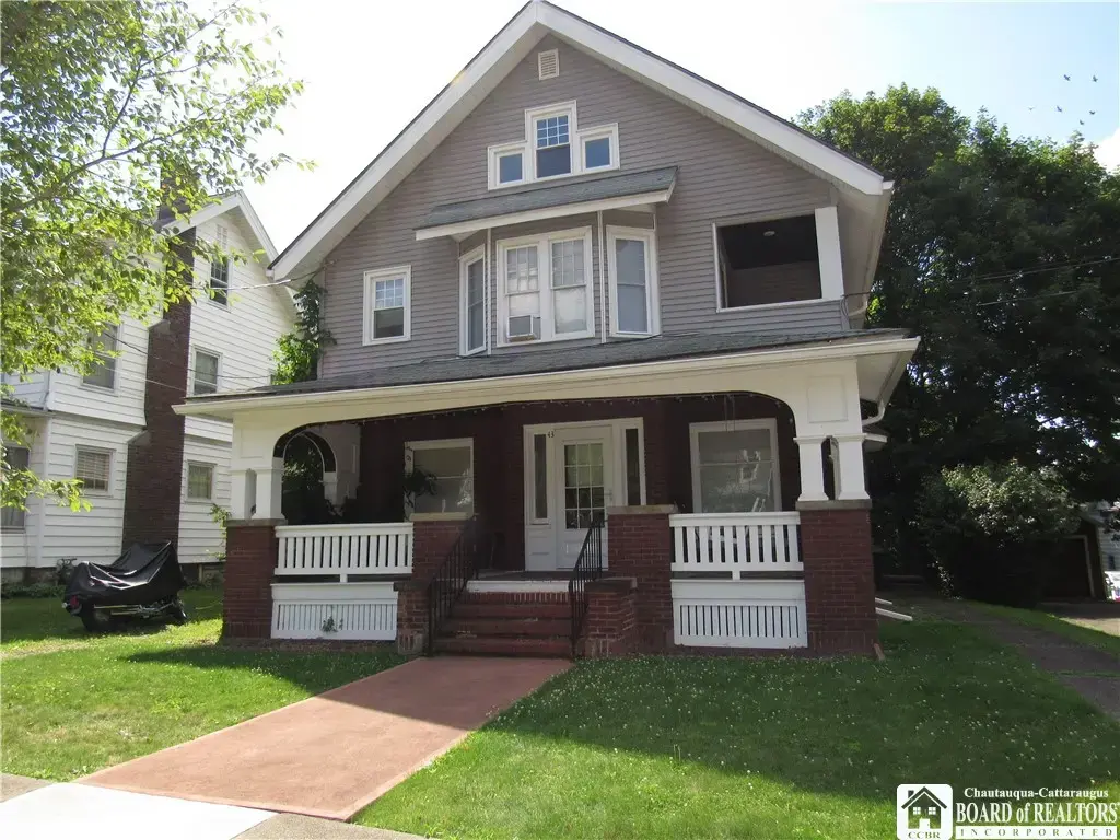43 Walnut Street, Jamestown
