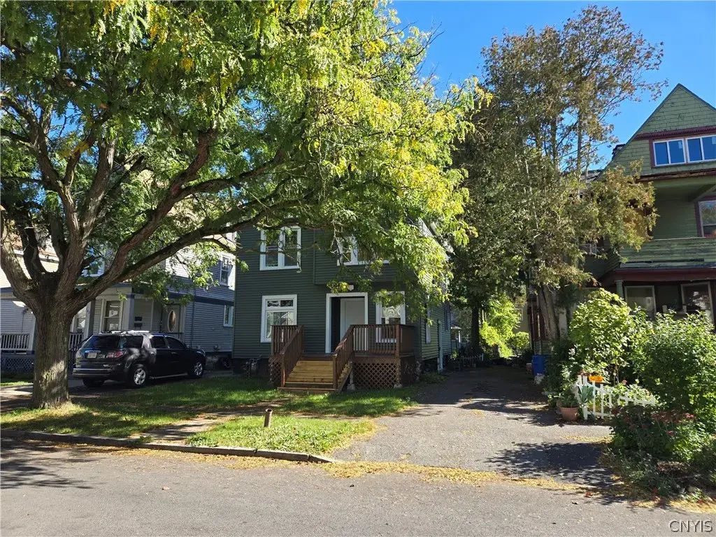 147 Coolidge Avenue, Syracuse