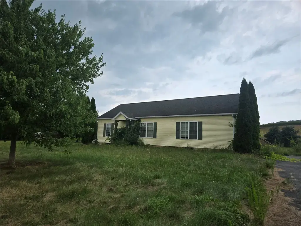 1882 Layton Street Road, Lyons