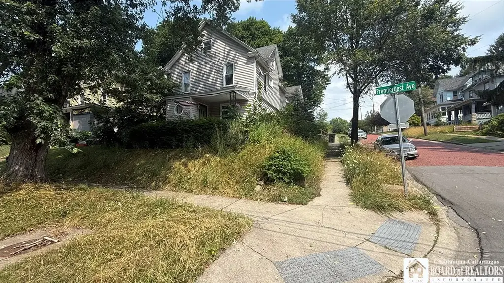 900 Prendergast Avenue, Jamestown
