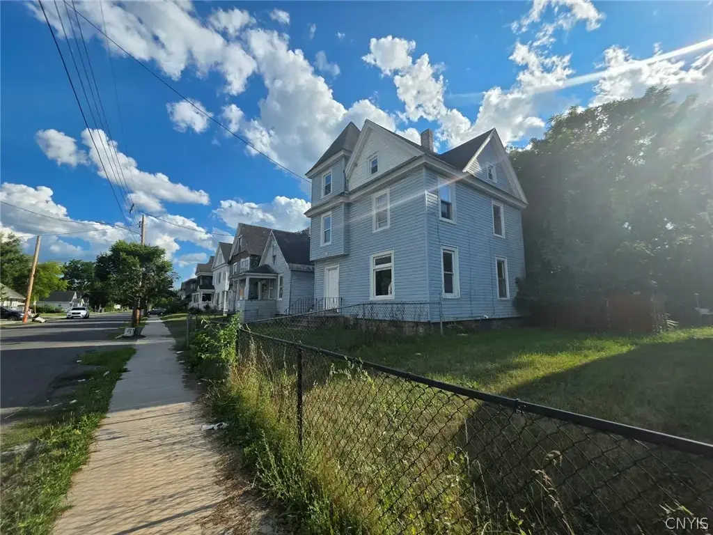 166 Hope Avenue, Syracuse