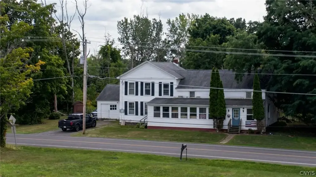 4898 Verplank Road, Clay