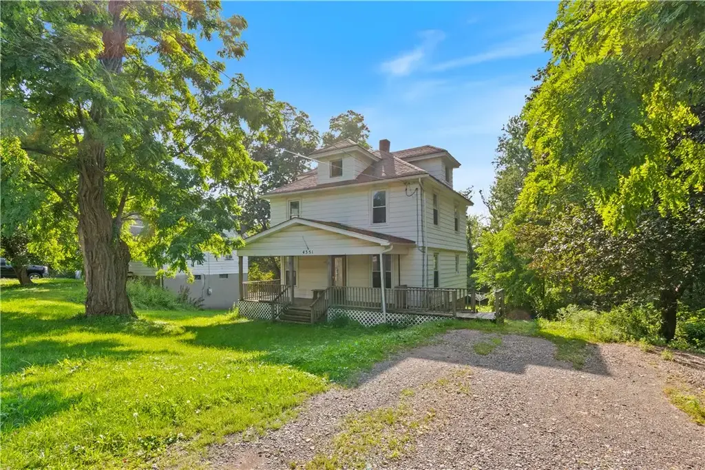 4351 Ridge Road, Williamson