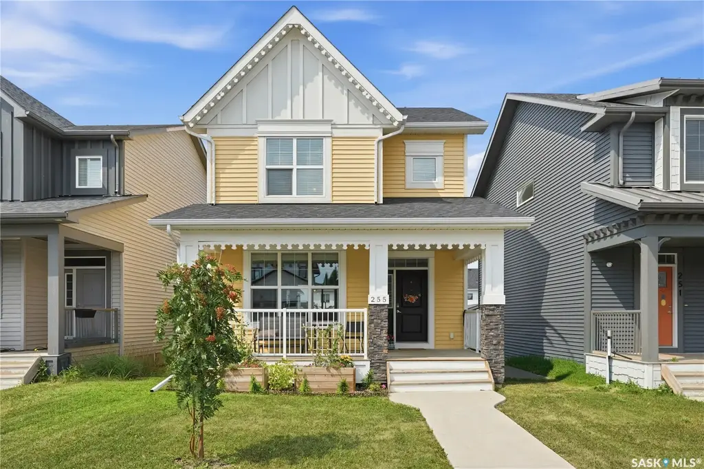 255 Newton Link, Saskatoon