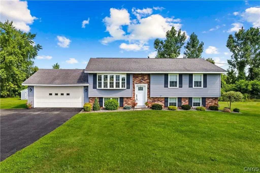 6311 Lamphear Road, Rome