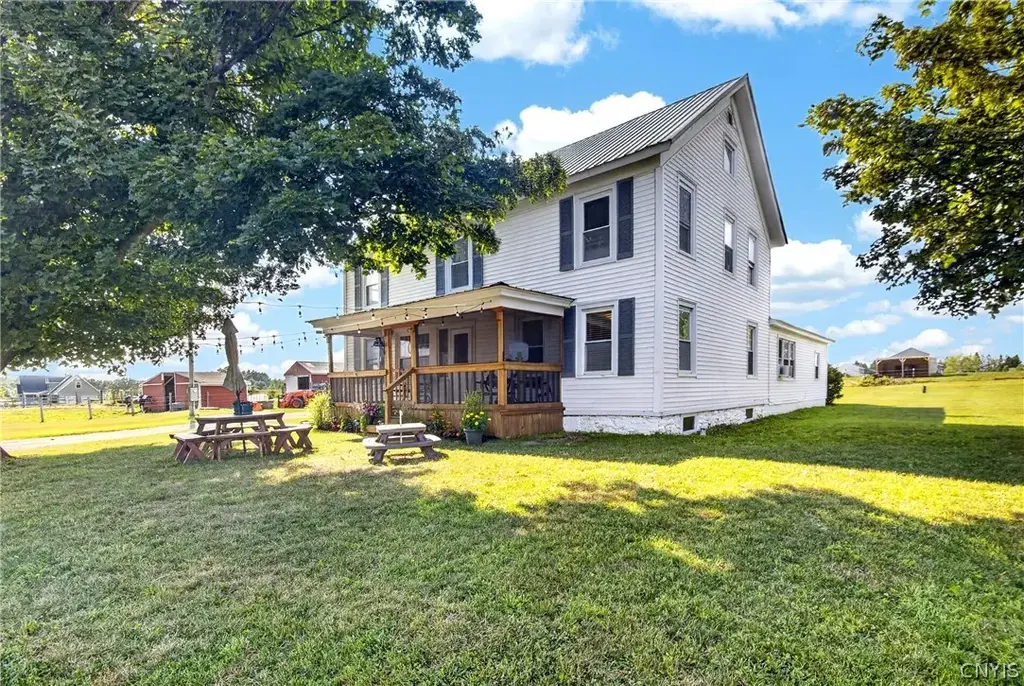 6457 Rock Road, Verona
