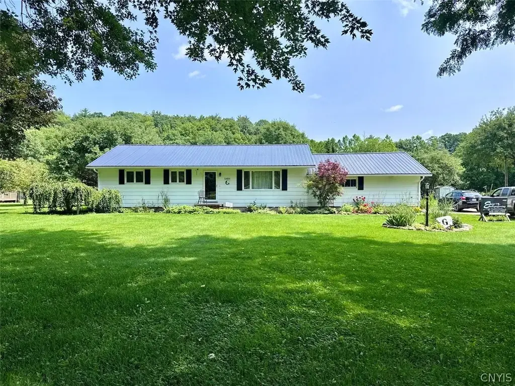 5484 County Road 48, Amity