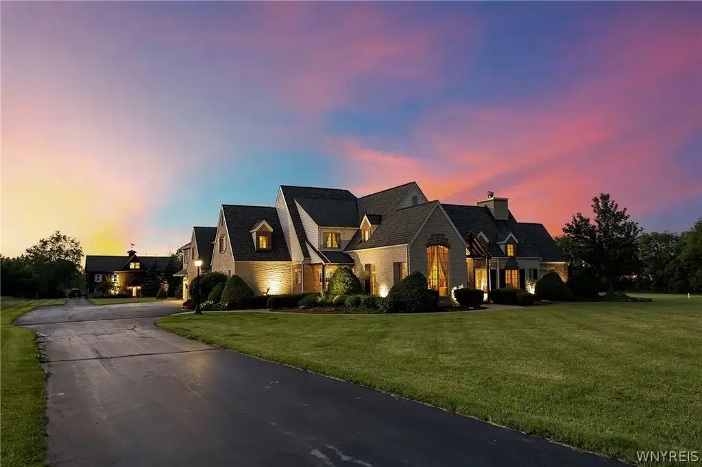 10360 Keller Road, Clarence