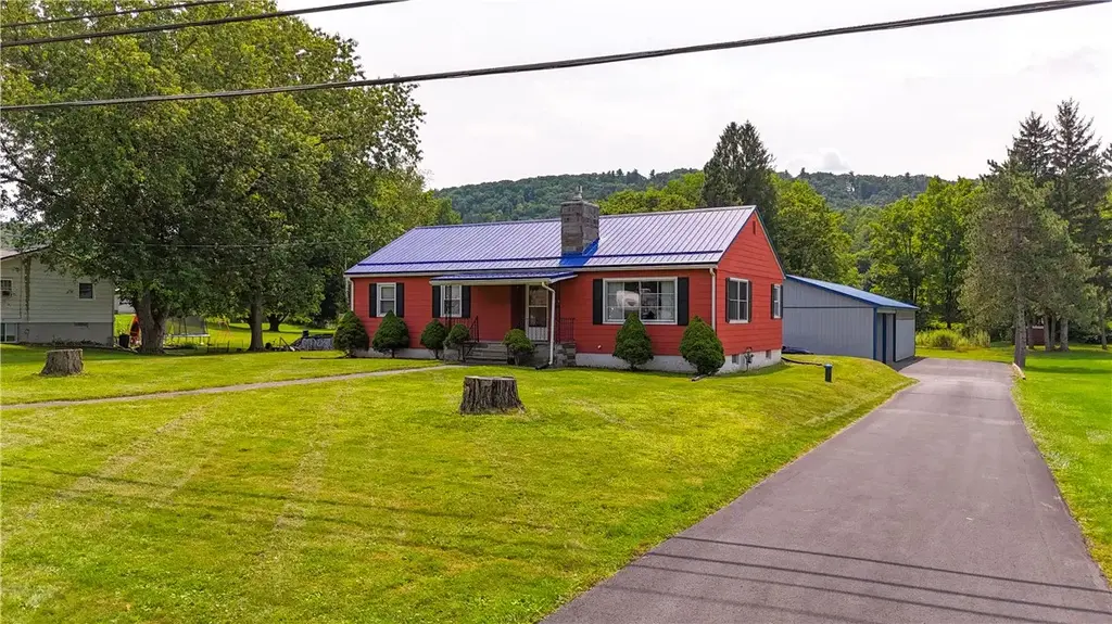 374 Breesport Road, Horseheads