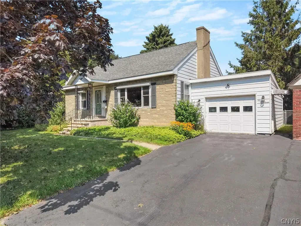 77 W 7th Street, Oswego