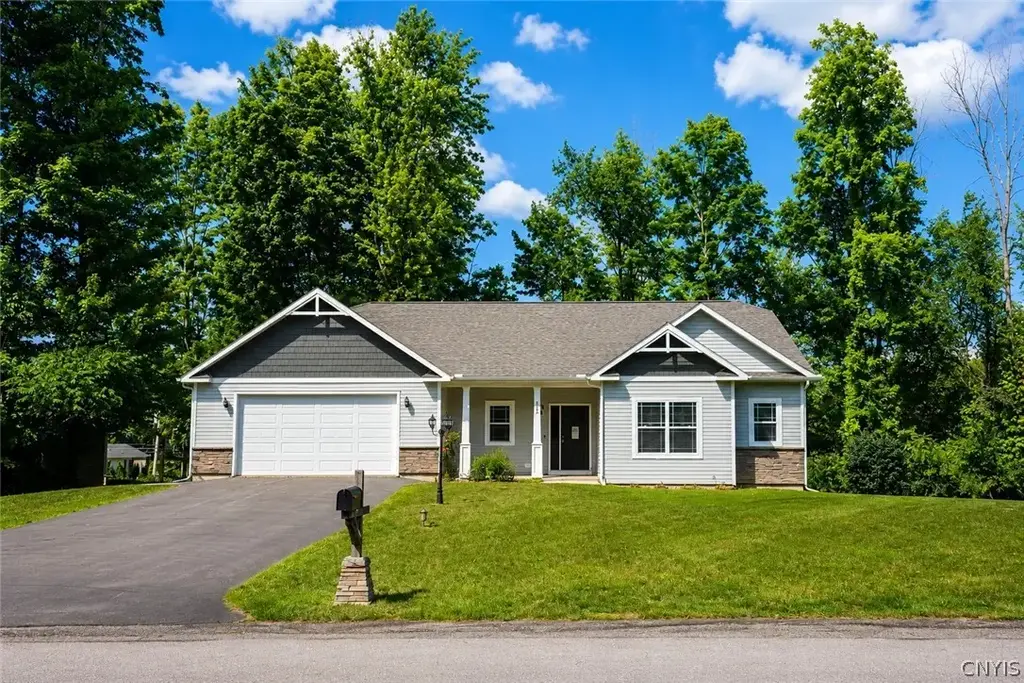 7924 Springwoods Circle, Lysander