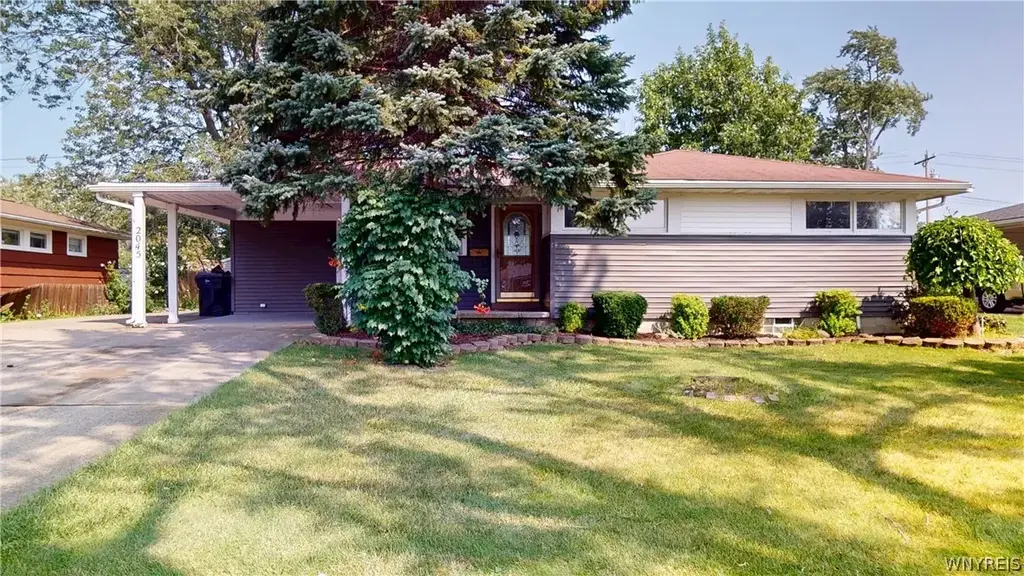 2045 Parker Boulevard, Tonawanda