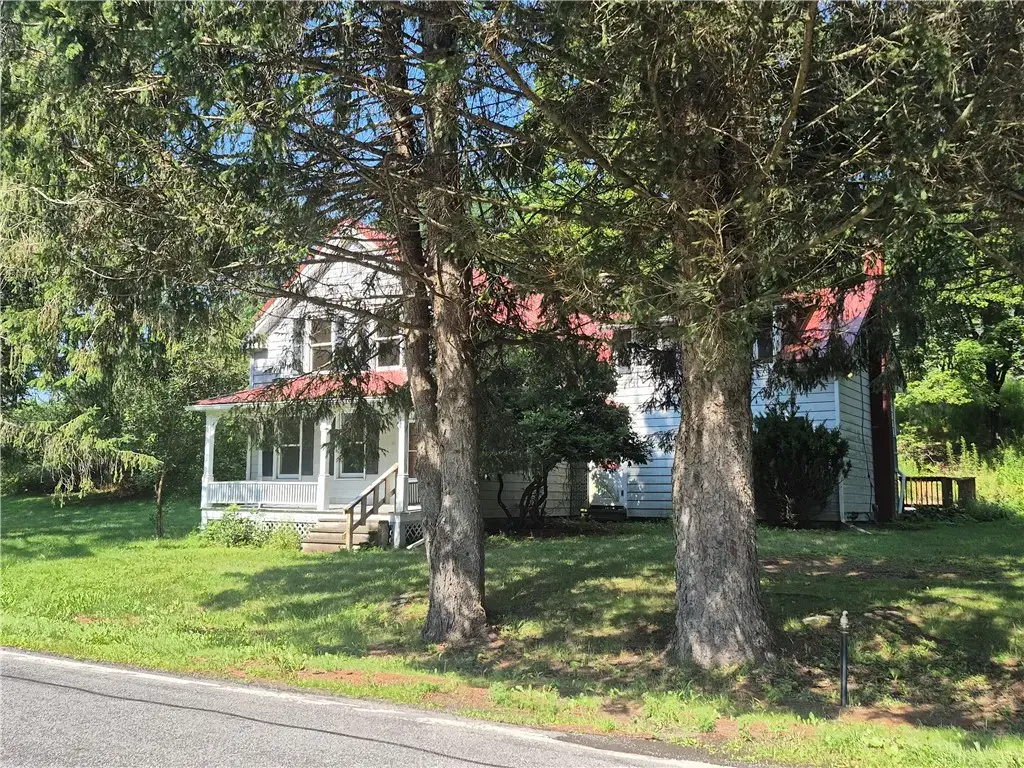 1691 State Highway 51, Butternuts