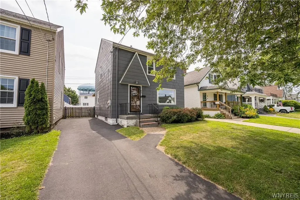 83 Whitehall Avenue, Buffalo