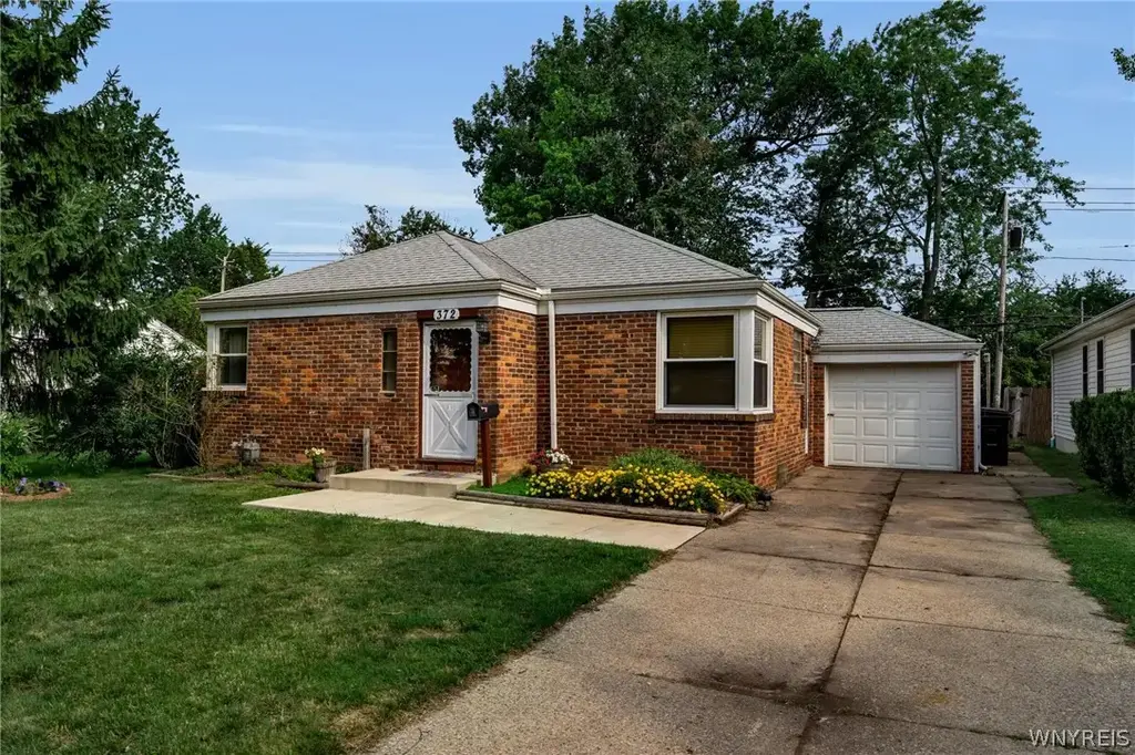 372 Woodland Drive, Tonawanda