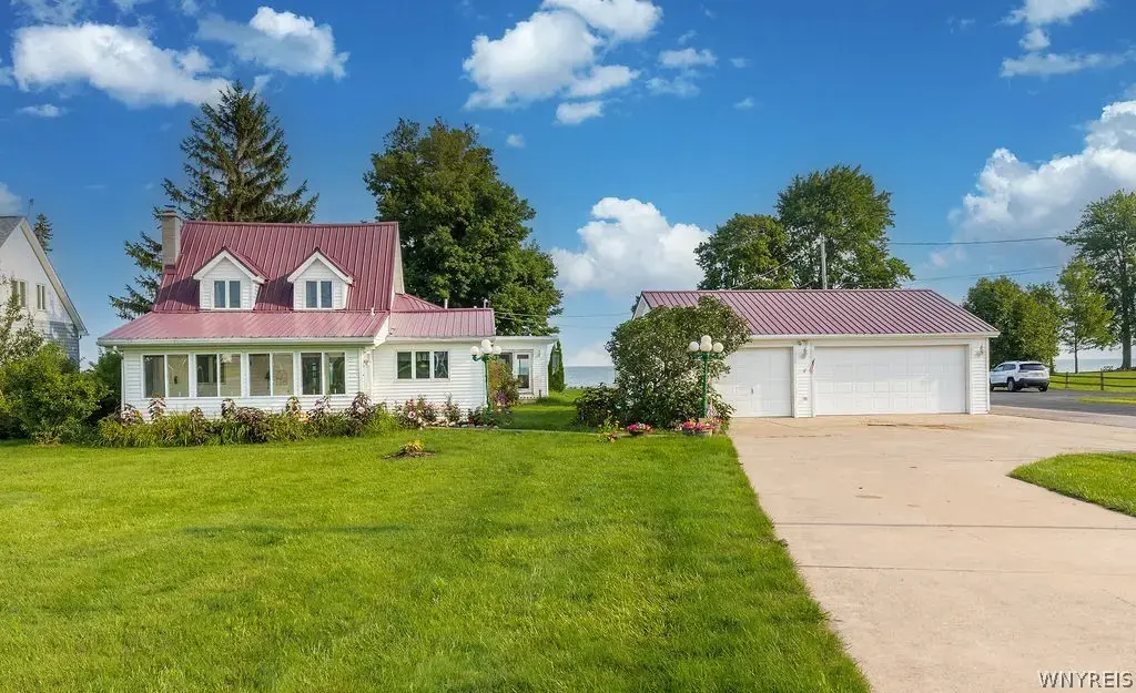 2655 Lake Road, Porter