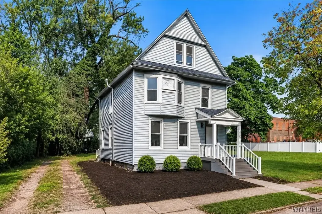 212 Chester Street, Buffalo