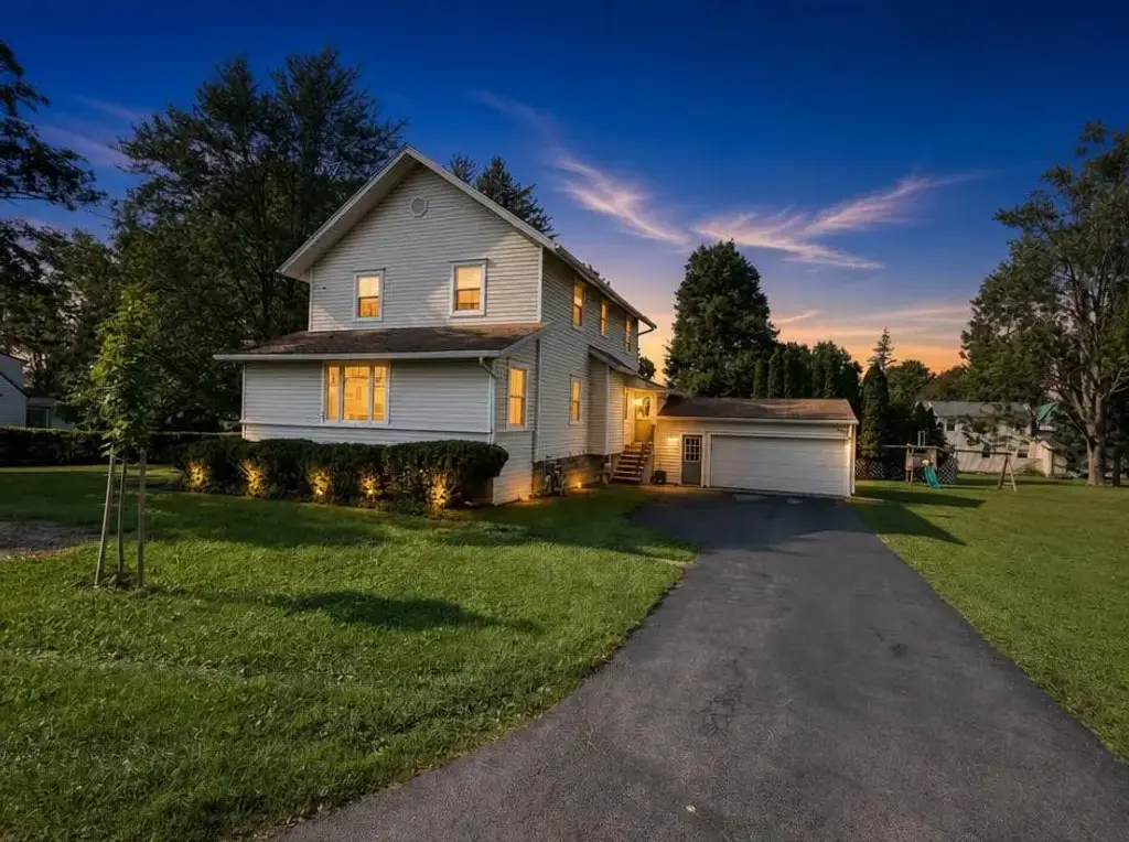 21 French Avenue, Owasco