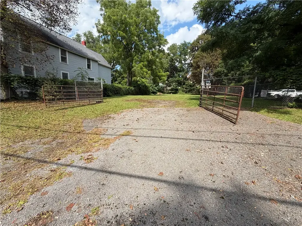 22 Owasco Street, Auburn