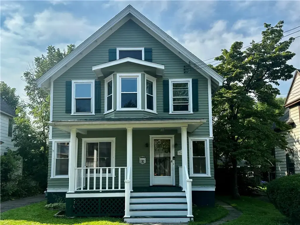 345 Irvine Place, Elmira City