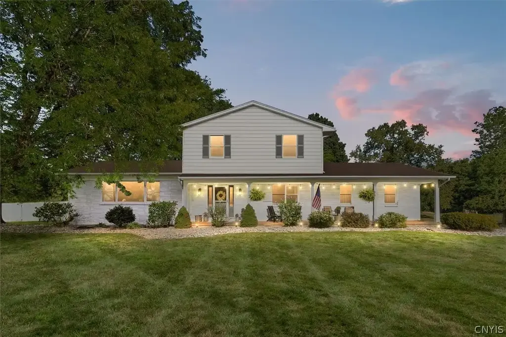 625 Deerfield Drive, Oneida