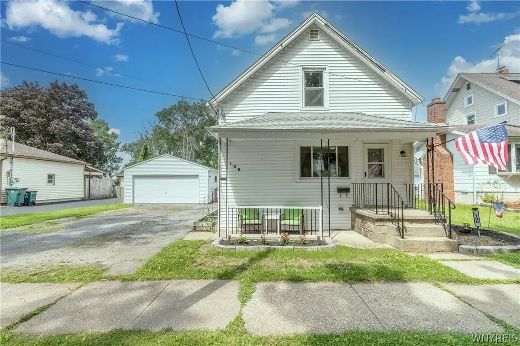 106 E Felton Street, North Tonawanda