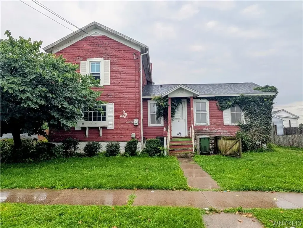 24 Park Avenue, Royalton
