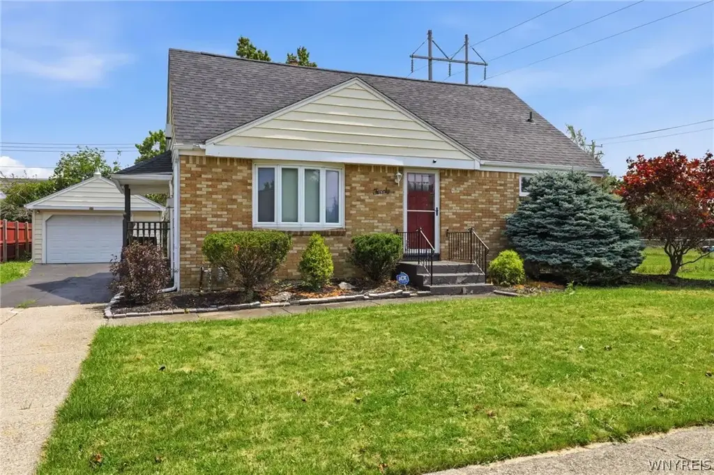 20 Leni Lane, Cheektowaga