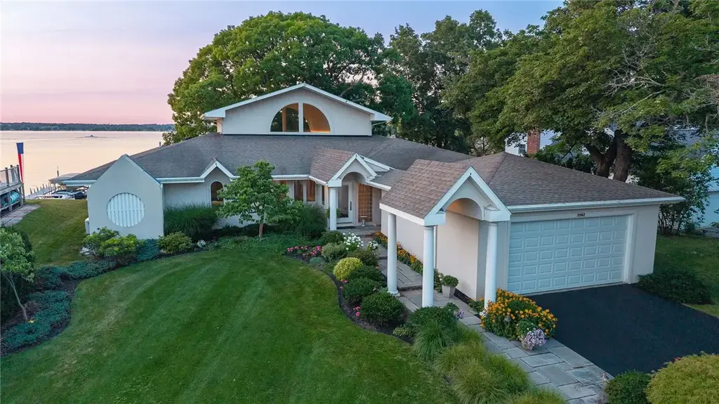 3582 Otetiana Point, Canandaigua Town