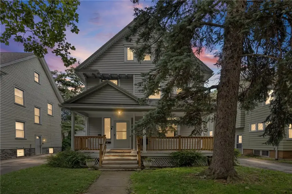 98 Melrose Street, Rochester