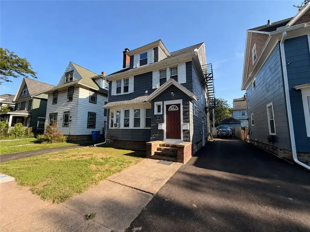 67 Pembroke Street # Up, Rochester