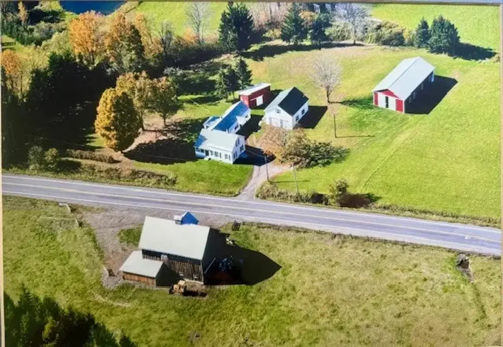 533 County Road 29, New Berlin