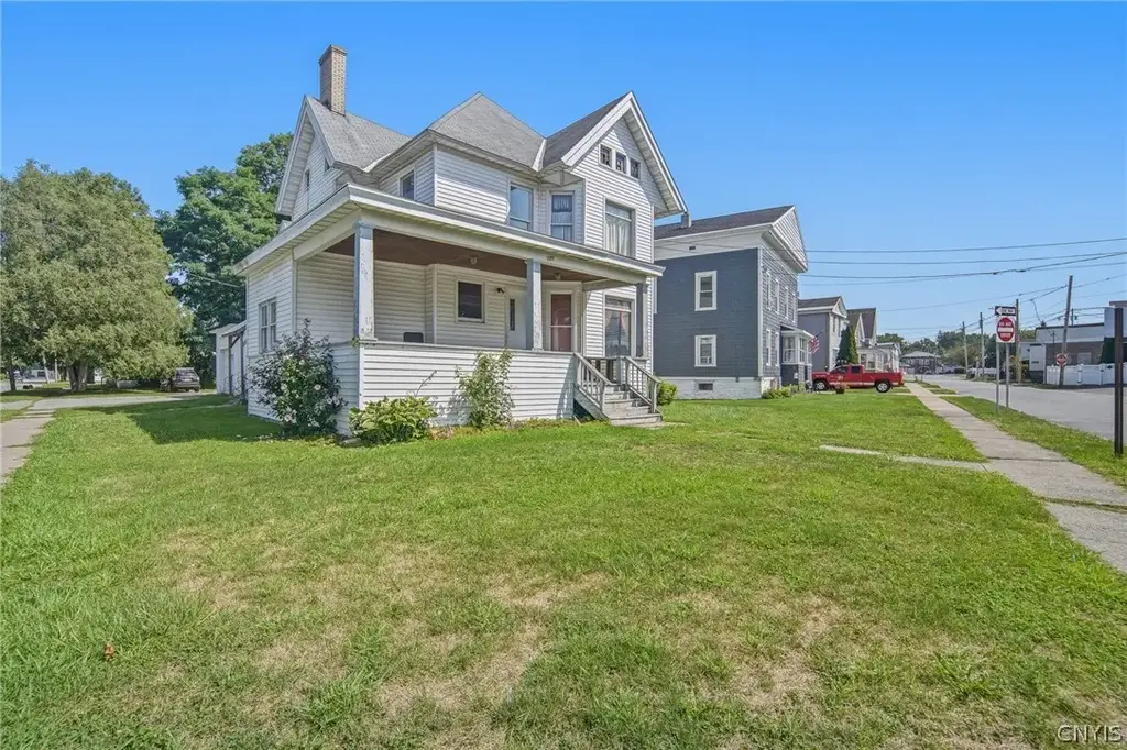120 Diamond Street, Lenox
