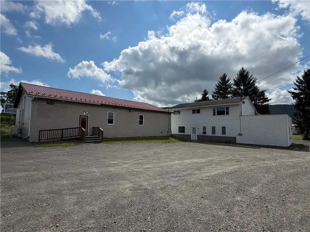 6342 State Route 13, Cayuta