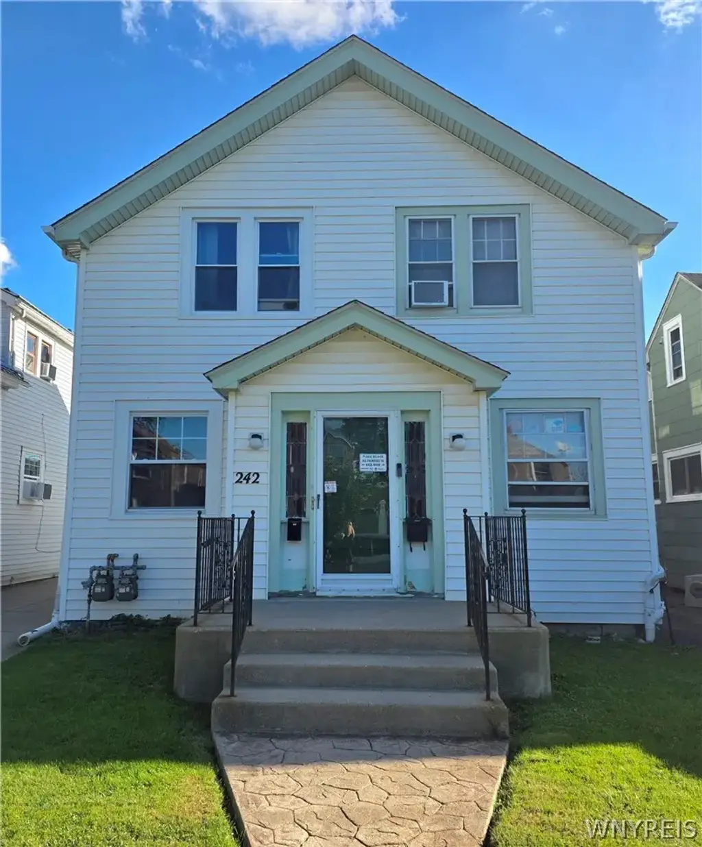 242 Washington Avenue, Tonawanda